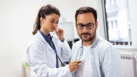 Razumevanje plućne tuberkuloze: Simptomi i lečenje