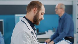 Šta je perianalna fistula i kako se leči?